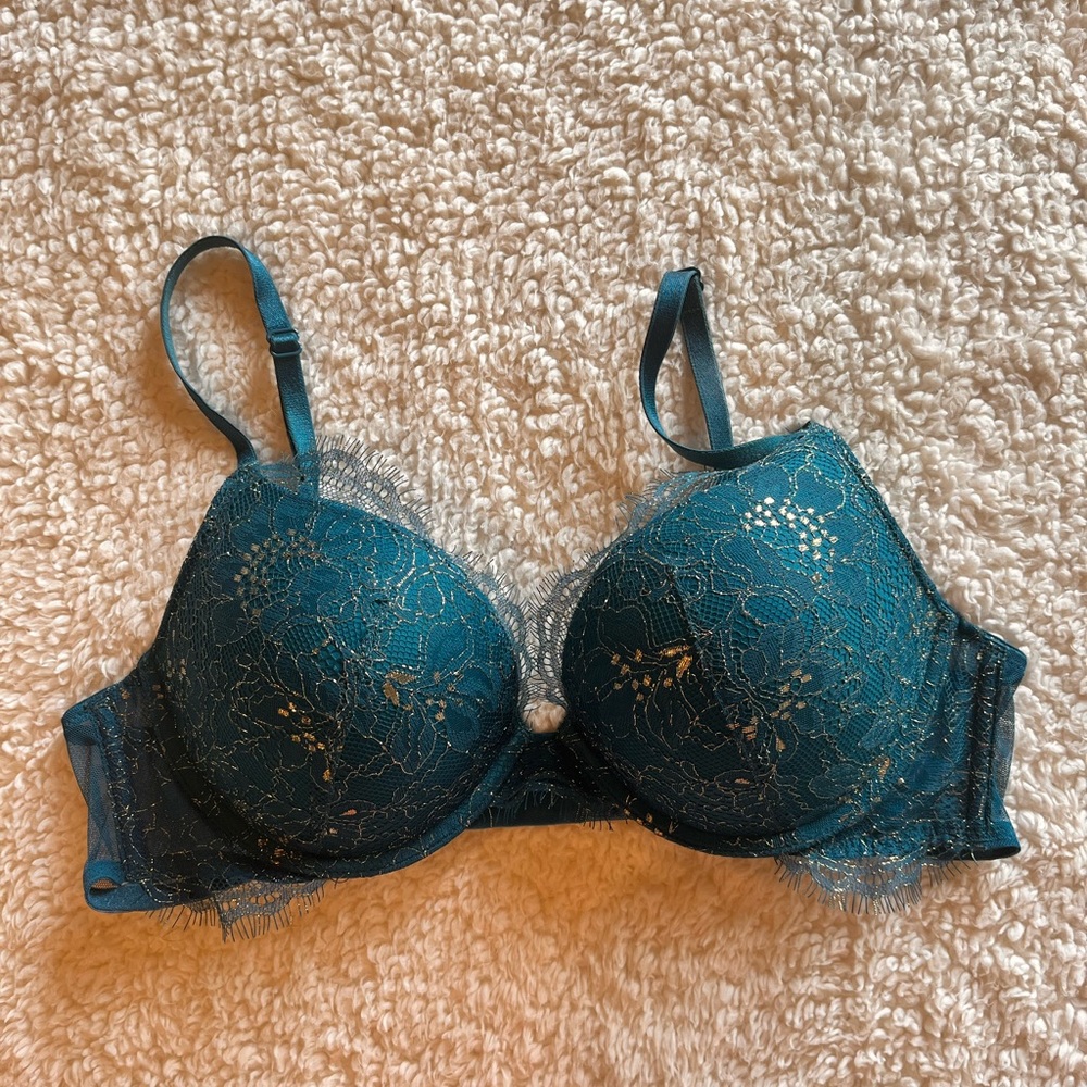 VS Elegant Lace Teal Bra